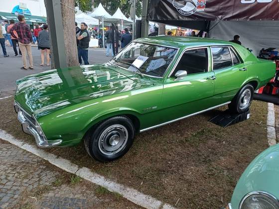 FORD MAVERICK SUPER LUXO SEDAN 6 CILINDROS 12V GASOLINA 4P MANUAL FORD MAVERICK SUPER LUXO SEDAN 6 CILINDROS 12V GASOLINA 4P MANUAL